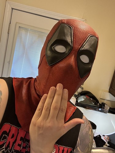 Deadpool 3 Mask Custom - Picture 9 of 9