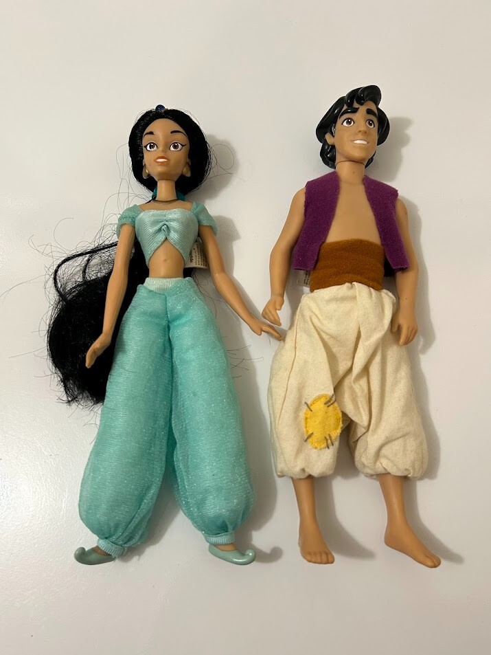 VINTAGE DISNEY APPLAUSE ALADDIN & JASMIN PLUSH VINYL DOLLS