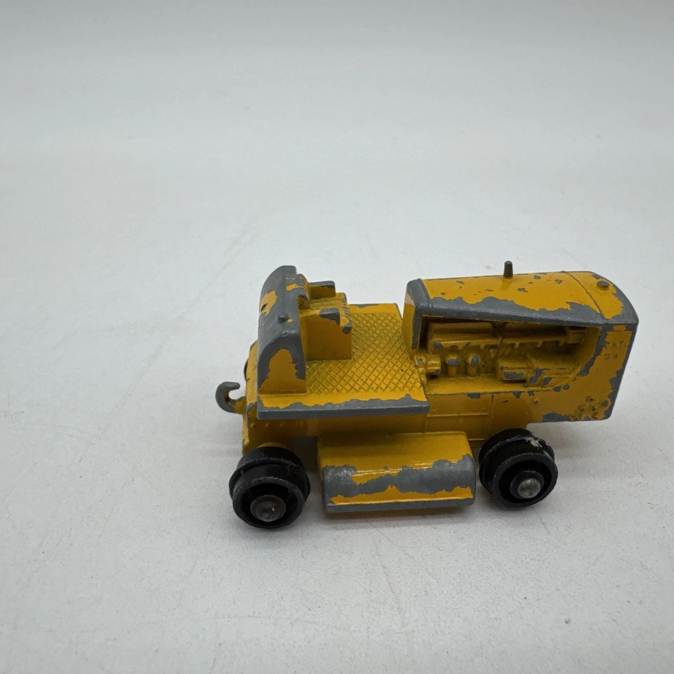 Matchbox Lesney Matchbox #8 Caterpillar D8 Tractor - 1964 Vintage - No track - Image 3 of 4