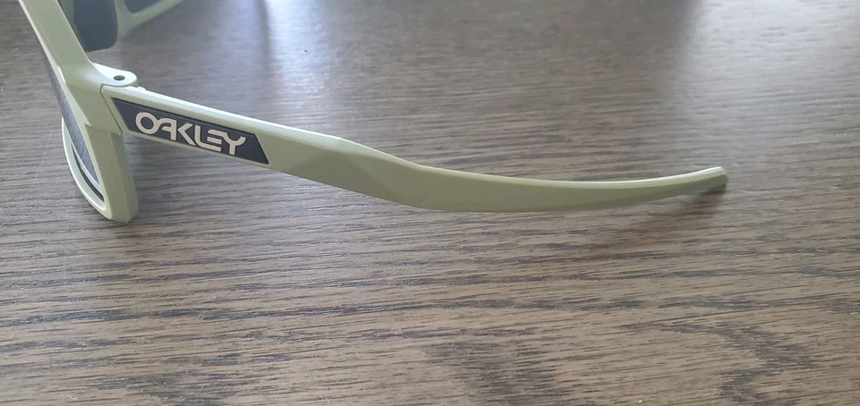 Oakley Sutra S - Verde Helecho Mate - 9 de 10 Foto 4 de 4