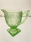 VINTAGE INDIANA GLASS URANIUM DEPRESSION GLASS CREAMER W/ HORSE SHOE PATTERN