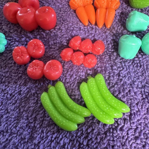 Barbie Größe Obst Gemüse Gemüse Äpfel Karotten Bananen Puppe Zubehör - Bild 3 von 8