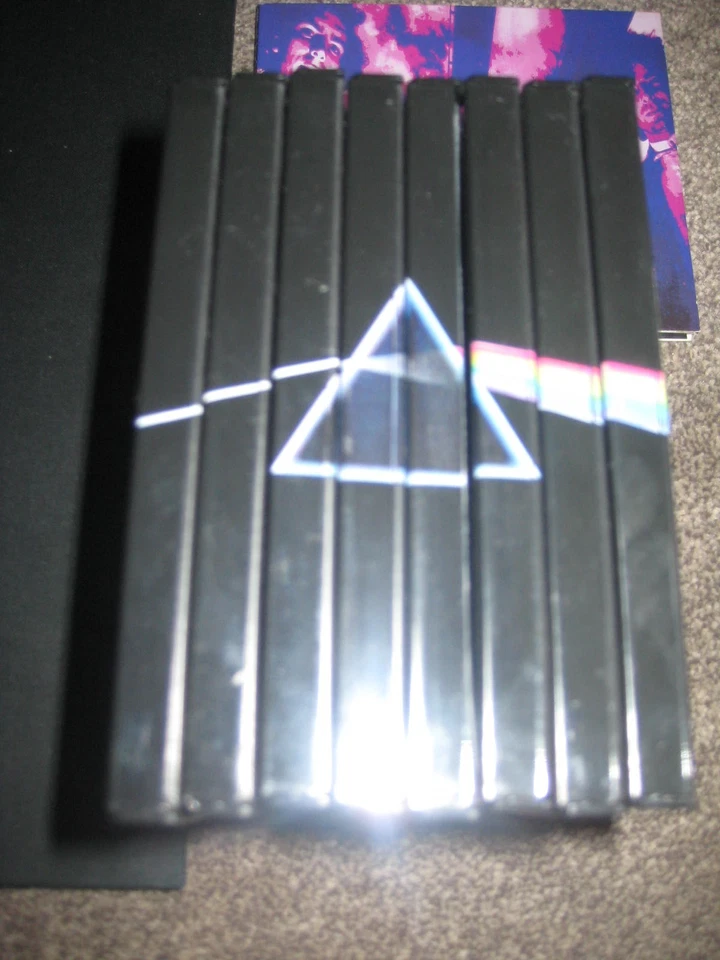 PINK FLOYD SHINE ON BOX SET CONTENTS CD'S AND BOOK +EARLY SINGLES ALL MINT DISCS - Image 2 of 4