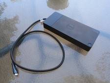 Dell WD22tb4 Thunderbolt 4 / USB-C Laptop Docking Station -- Essentially New 