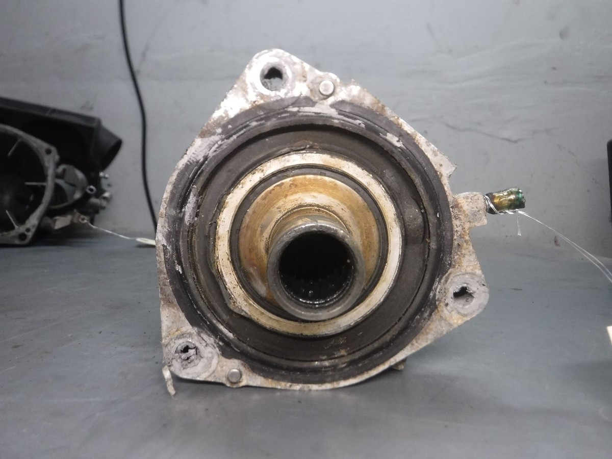 パーツ HsFr226 NSK 30TM12 A-1NCG22 OEM Output Shaft Bearing For BMW