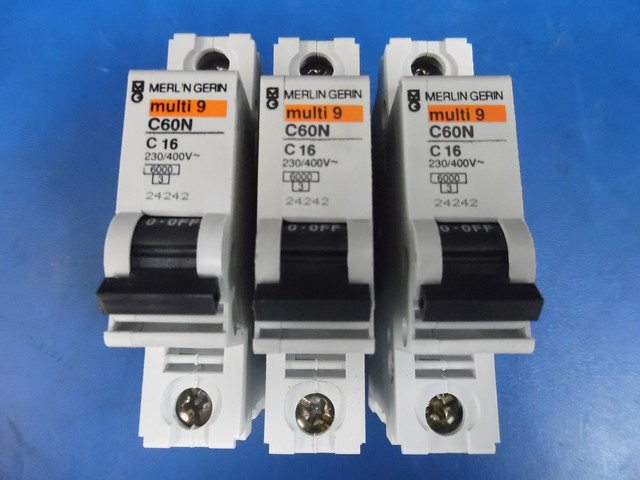 Lot Of 3 Merlin Gerin Multi 9 C60n C 16 Single Pole Circuit Breakers Pn 24242 For Sale Online