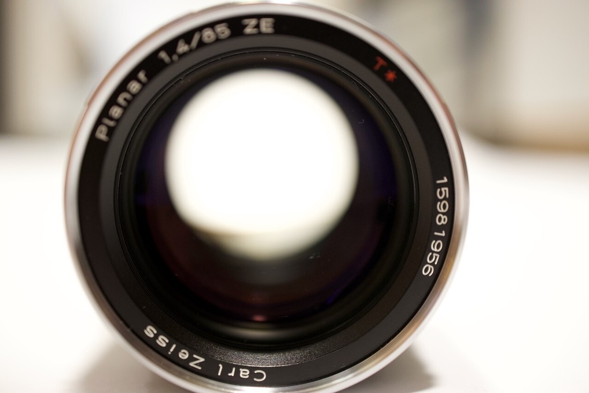 Zeiss Planar T* 1.4 / 85 ZE (Monture Canon EF