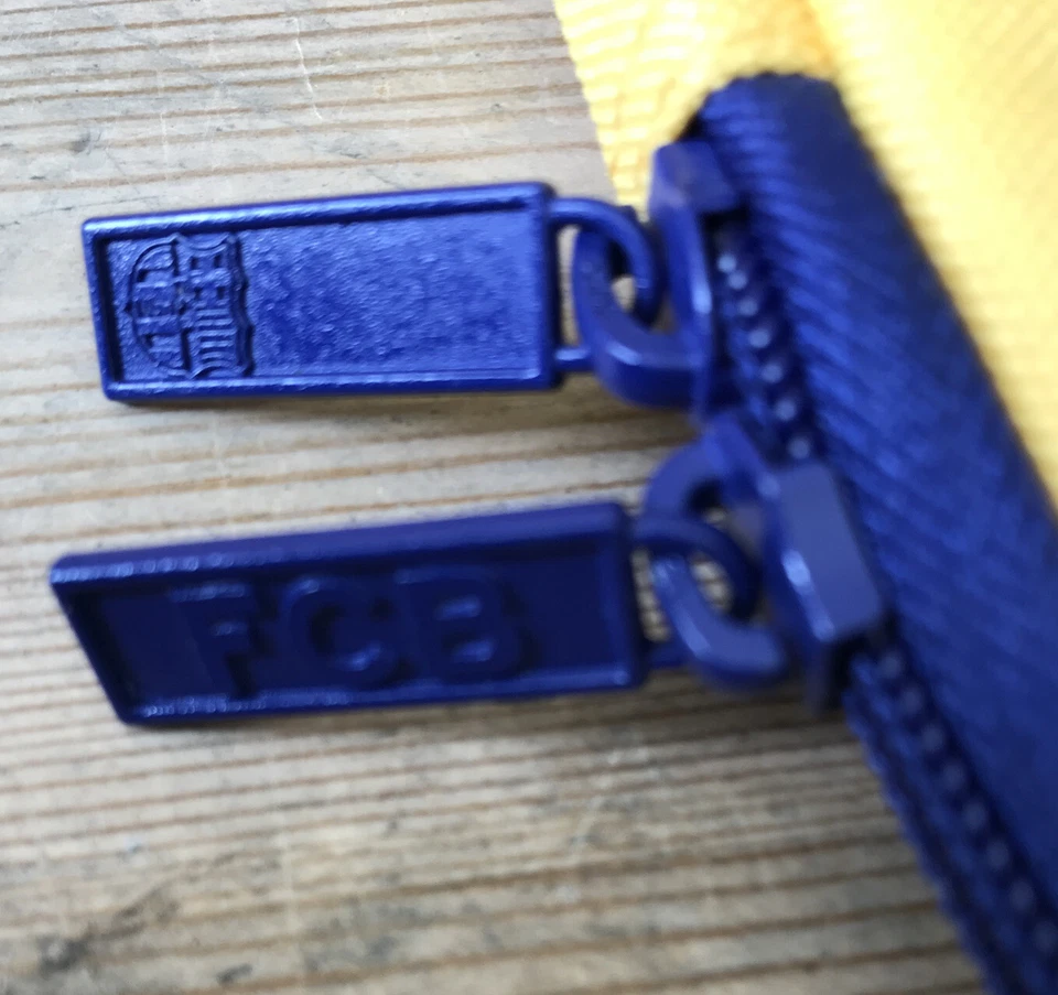 (M) New FC Barcelona Tablet Cover (10.6 Inches) BNWT - Image 3 of 4