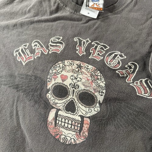 Camiseta Duck Co Las Vegas SugarSkull M Gris Gráfico Grunge Motociclista Desertcore Gótico