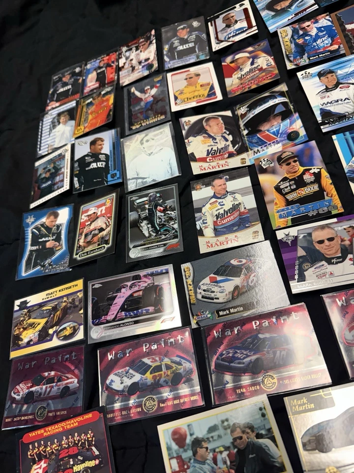 Huge NASCAR Card Lot – 900+ Cards + Inserts – Best Offer Takes It! - Image 3 of 4