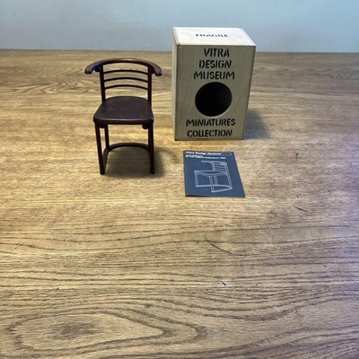 Vitra Design Museum Miniature Nr.728 Cabaret Fledermaus 1905 w/Box