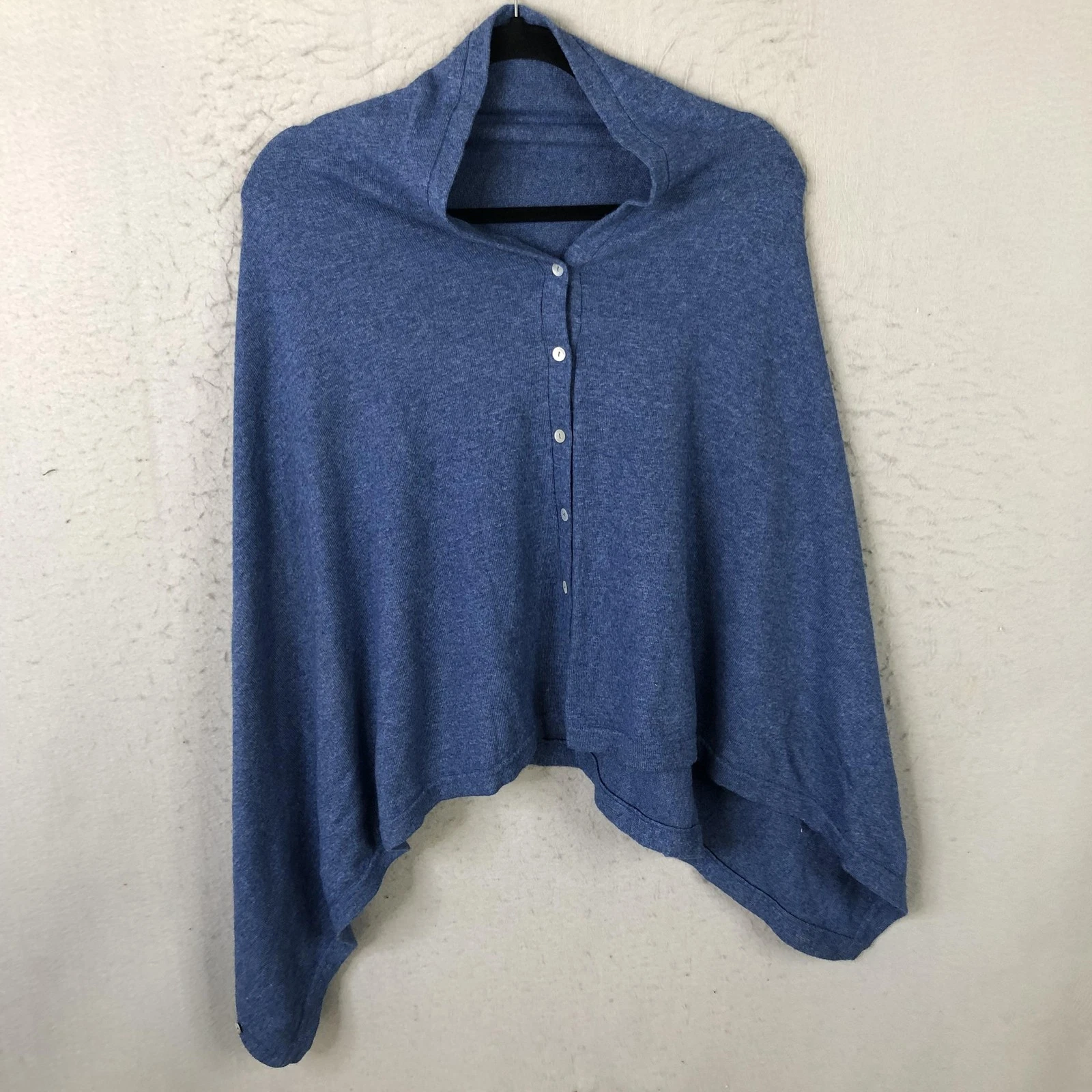 Bird Of Paradise Sweater Cape Womens One Size Blue Button Made In Italy Minimal
Opens in a new windo