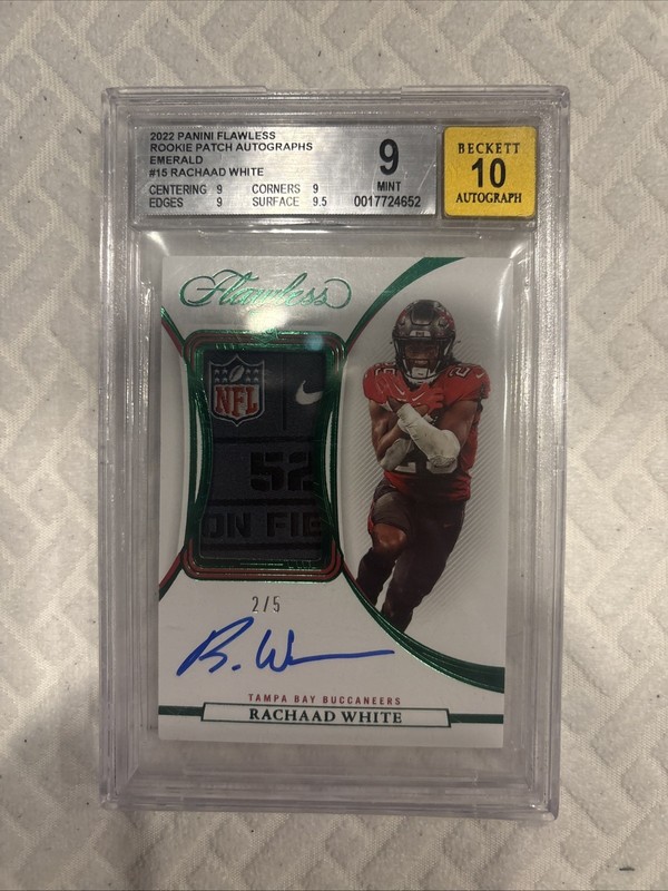 2022 Flawless Rachaad White Rookie Auto NFL SHEILD Emerald #/5 BGS 9/10 POP 1 