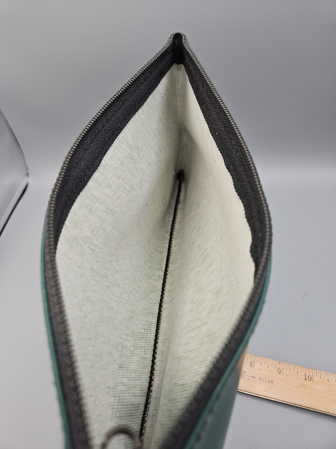 Picture 5 of 6