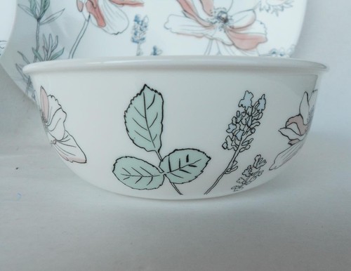 ❤️ 1 CORELLE Signature POPPY PRINT 16-oz Soup Cereal BOWL Pale Pink White Floral - Picture 2 of 4