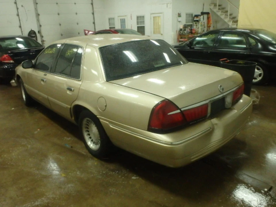 Used Fuel Pump fits: 2000 Mercury Grand marquis Pump Assembly Grade A Foto 3 de 4