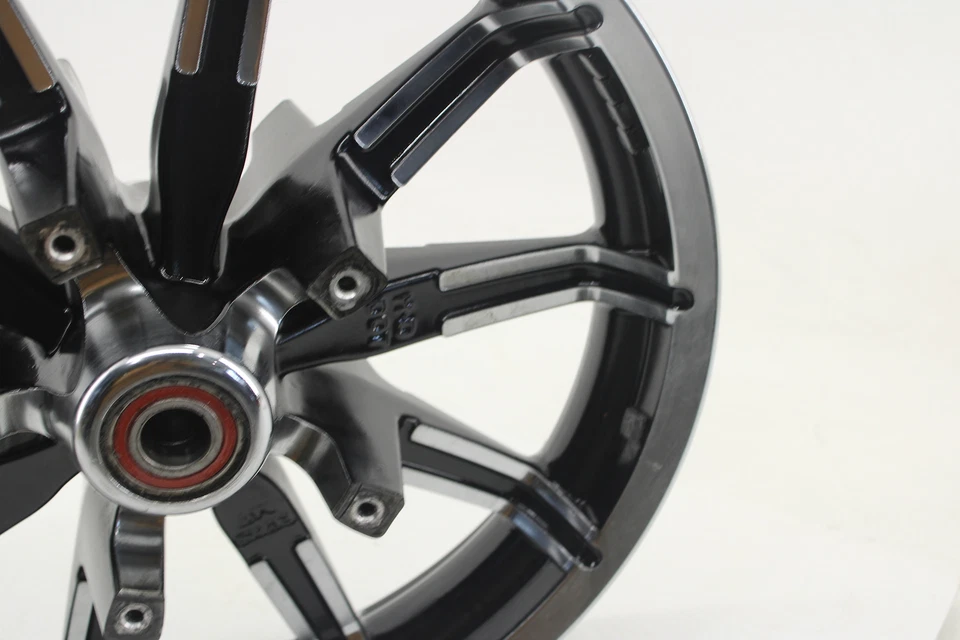 2014-2023 Harley Davidson Touring Electra Glide 前 ABS 轮 10 辐 17x3 — 第 4/4 张图片