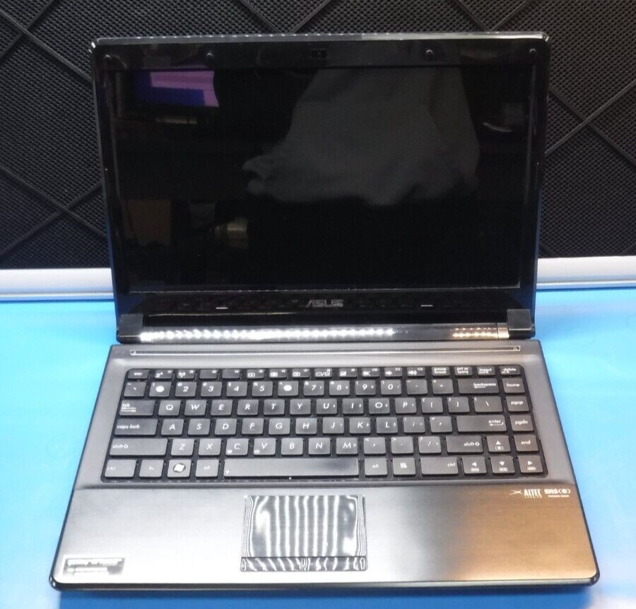 ASUS U30J-S-i3-M370-9800 Asus UL80JT 14