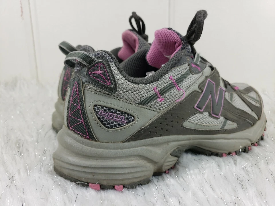 Tênis de corrida New Balance 411 feminino WT411GP cinza rosa todo terreno tamanho 8,5 B - Imagem 4 de 4