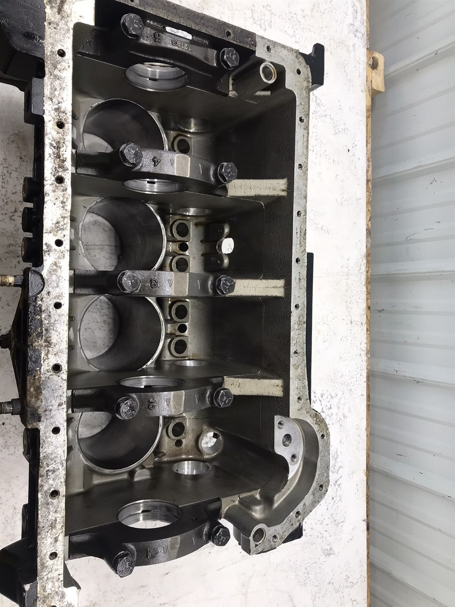 Mercury Marine MerCruiser 3.7L 470 165Hp Engine Crank Case Mercury Marine MerCruiser 3.7L 470 165Hp Engine Crank Case