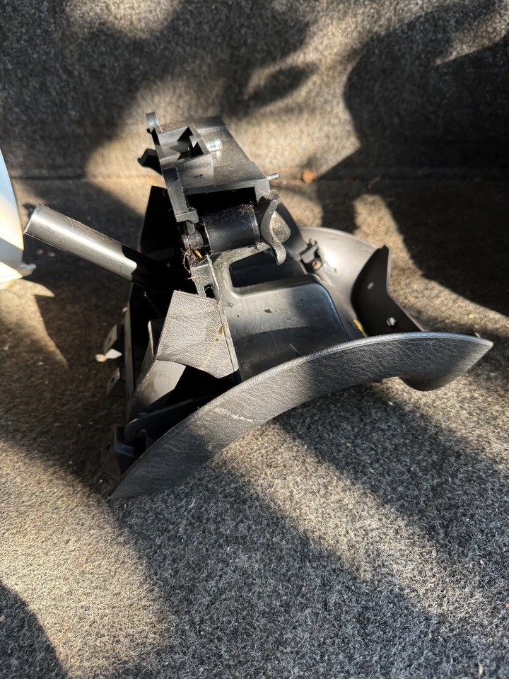 Подстаканник 99 00 01 02 03 04 Chrysler 300M  - Изображение 2 из 2