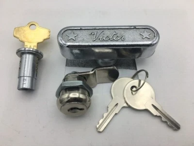 Lock & Key TOP & BOTTOM Set for Victor 77 Toy N Joy 2" Capsule Vending Machine