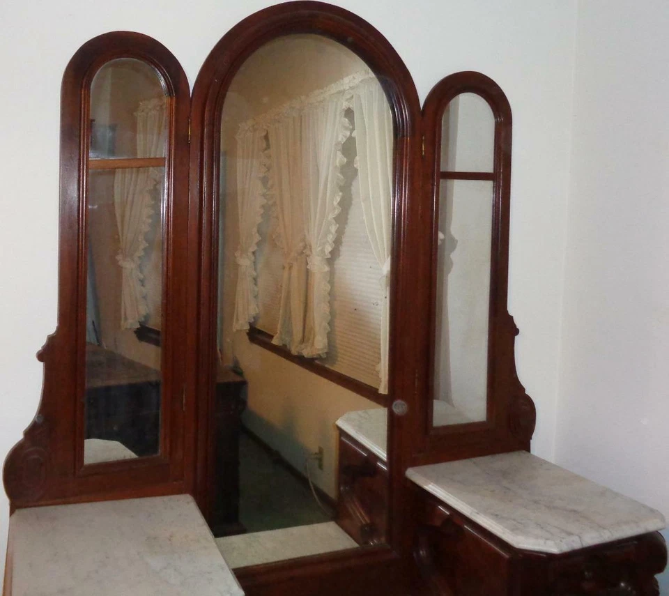 Amazing Victorian Walnut & Burled Rosewood Marble Top Vanity – TRIPLE MIRROR - Image 2 of 4