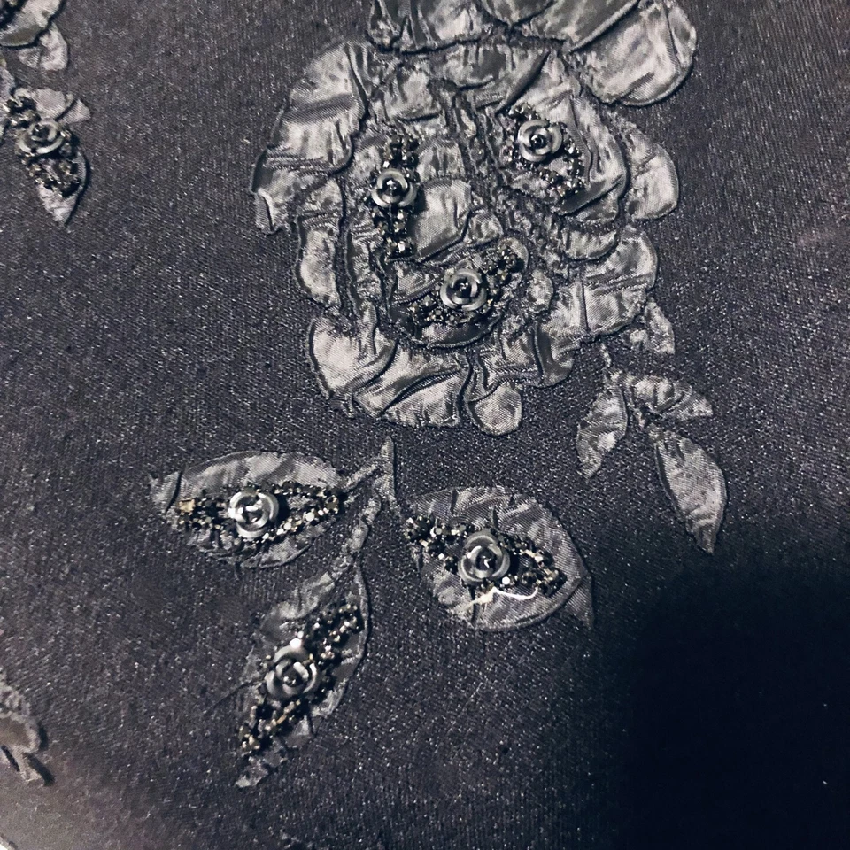 Flores y cuentas Kathy Cole vintage brocado negro seda en relieve talla 24 (XXL) Foto 3 de 4