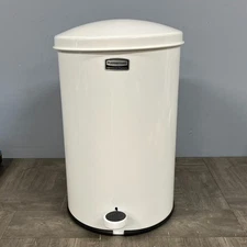 Rubbermaid Commercial Products Step On White Metal Trashcan W/ Lid Heavy Duty