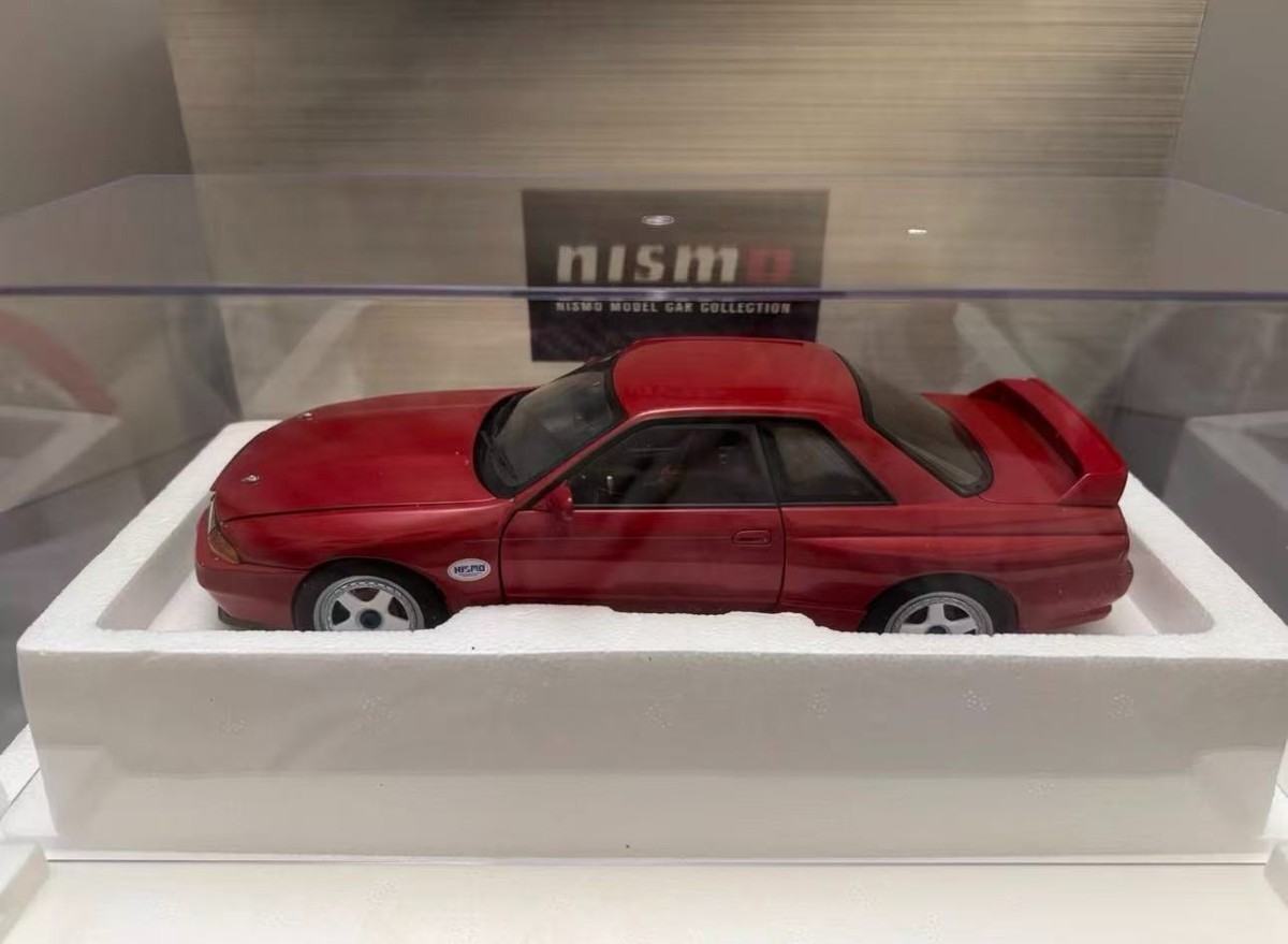 Autoart 1/18 Nissan Skyline GTR R32 Group A Racing Pearl Red NISMO