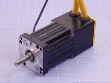 PARKER SM161AE-N10N SERVO MOTOR 170 V 2.1 A 24 OZ-IN T96734