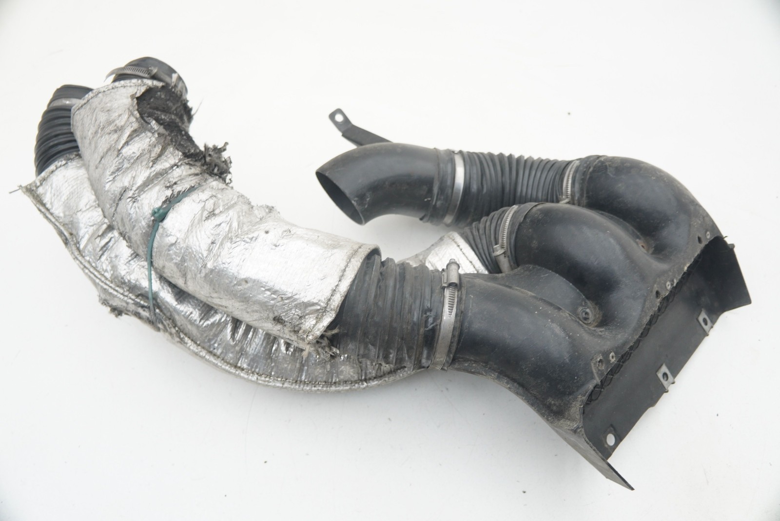 Rear Right Air Intake Duct Hose Tube Grille 84045000 OEM Ferrari 458 Challenge