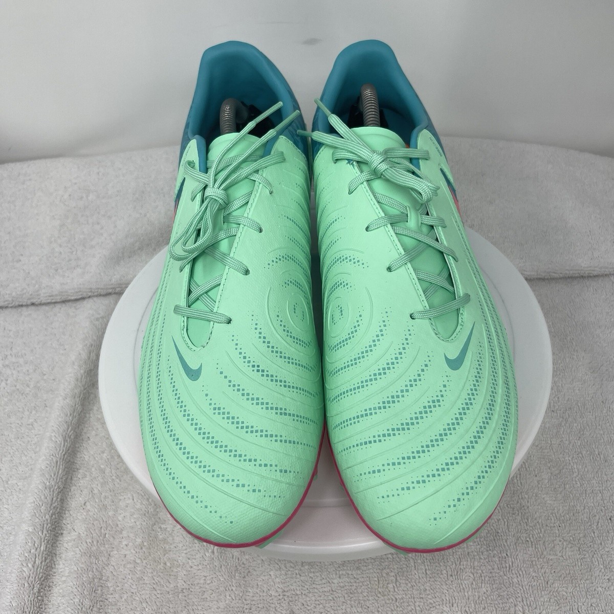 Nike Mens Phantom GX 2 Academy LV8 MG Soccer Cleats US 11.5 Green FJ2553 NWOB Nike Phantom GX 2 Elite FG Low-Top Soccer Cleats – Midway Sports main image 4