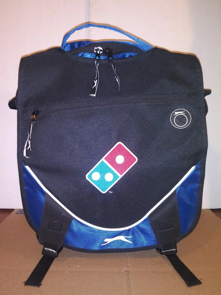 Bolso Slazenger para computadora con logotipo de dominó con correa para el hombro Foto 3 de 4