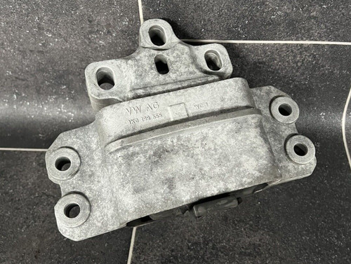 Getriebehalter Lager Audi S3 A3 8P Skoda Octavia Seat VW Golf 1K0199555Q