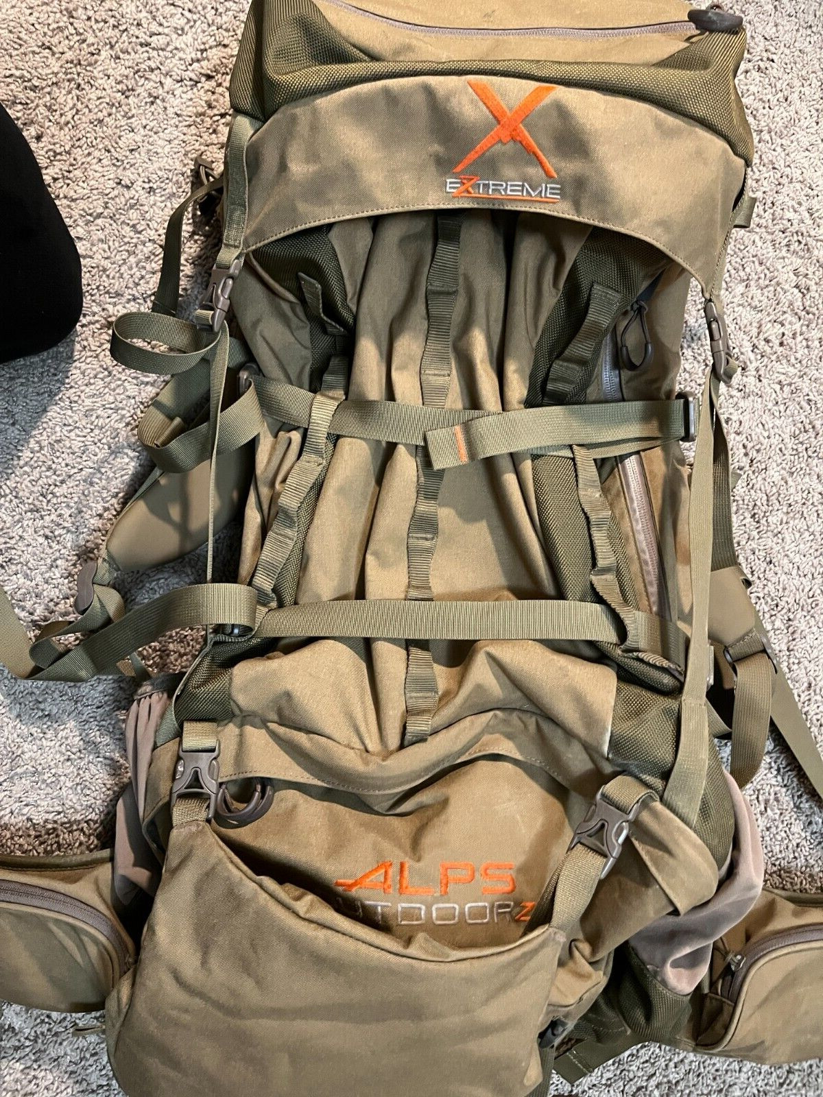 Alps Outdoorz Extreme Commander X Pack & Aluminum Frame Meat Shelf Rain