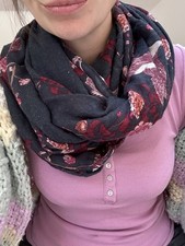 H&M Snood Women?s Bird Flowers Navy Pink Red Warp Scarf Shawl Neck Warmer Cosy