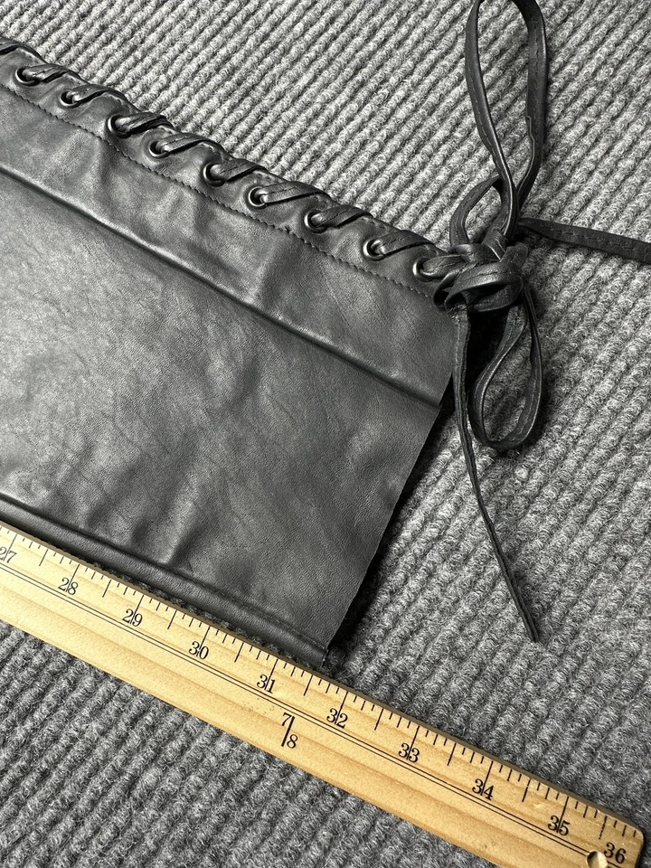 Pantalones de cuero negros para mujer 12 lados con cordones forrados estilo motociclista gótico Foto 2 de 4