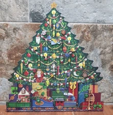 Byers Choice Wooden Advent Calendar 2003 24 Numbered Doors