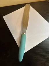 Nordic Ware Stainless Steel Serrated 15" knife Round Tip Teal Handle Bread/Cake