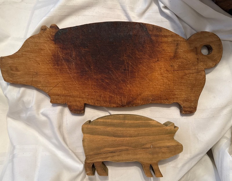Pair of Vintage Wood PIGS: Cutting Board. Farmhouse BBQ Decor. Real Patina/Use!
