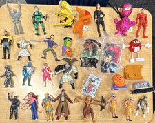 Rare vintage toy lot - 30 toys - McDonald s, sonic, Burger King etc -