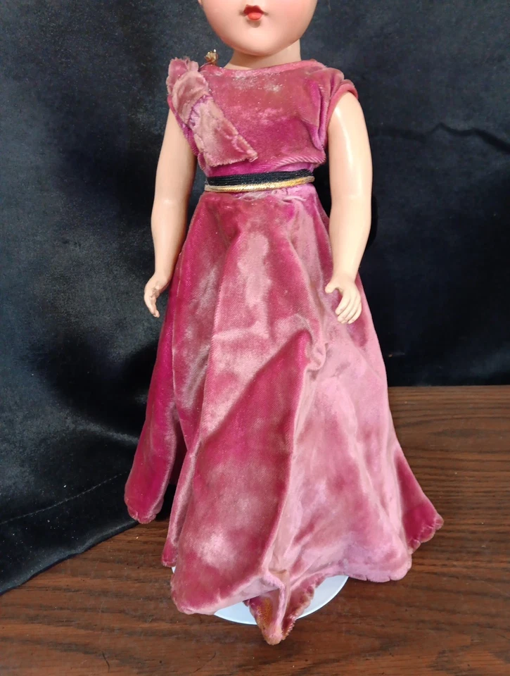 Muñeca Nancy Lee de colección de 14" en impresionante vestido de terciopelo con detalles de piel 1948 Foto 4 de 4