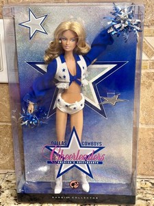 Dallas Darlin Barbie 2007 Convention Brunette LE Platinum