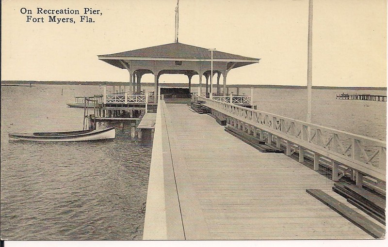 Old postcard Fort Myers, FL, On Recreation Pier