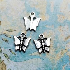 10 pieces - Antique Silver Butterfly Charms Pendants Findings B516
