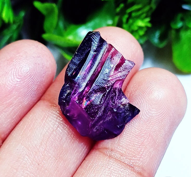 Pierre Taaffeite Naturelle 7,20 Ct - Violet Rose Lisse Velours - Certifiée AGL