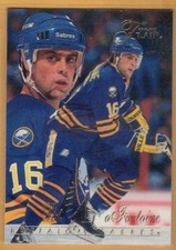 1994-95 FLAIR #19 PAT LAFONTAINE HOF | ERROR