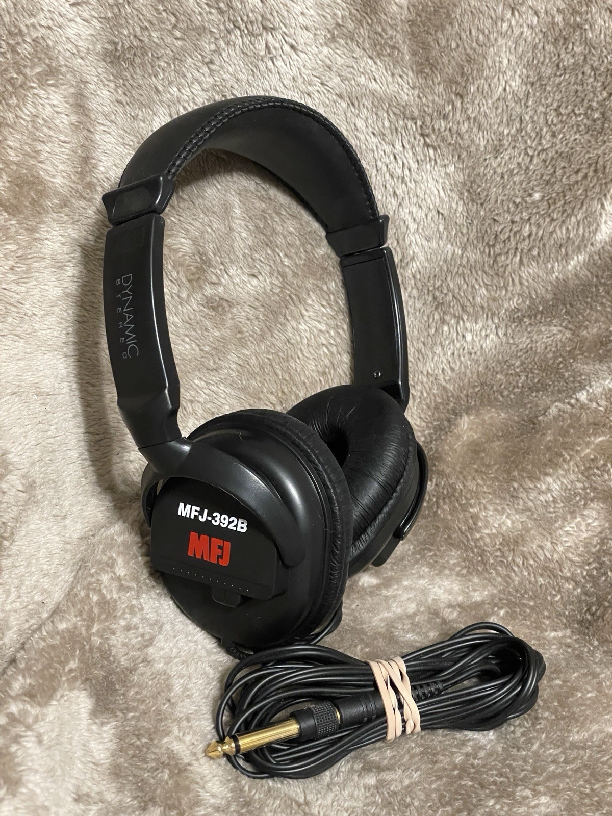 MFJ-392B Shortawave Communication Dynamic Stereo Headphones