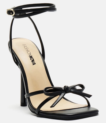 Fashion Nova Women s Black Strappy Ankle Strap Bow Open Toe Buckle 7 NIB